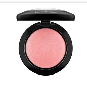 MAC blush